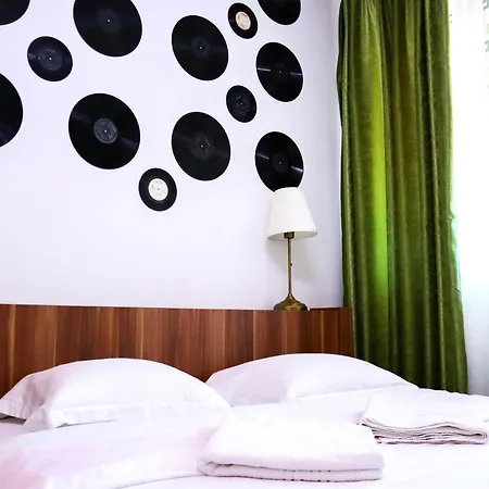 Park Hollywood * Bucharest